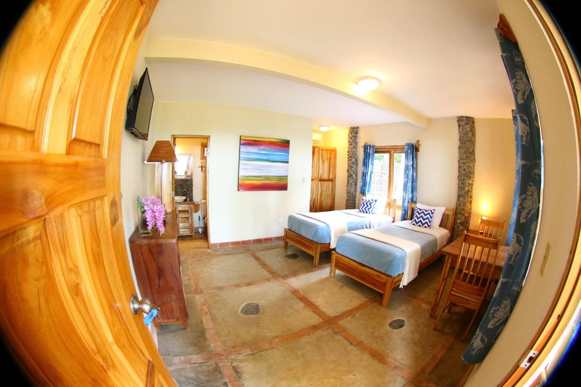 Hotel Playa Reina Llano de Mariato Exteriör bild